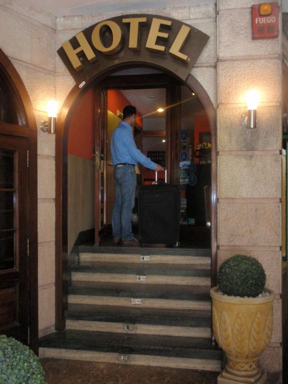 Favila Hotel
